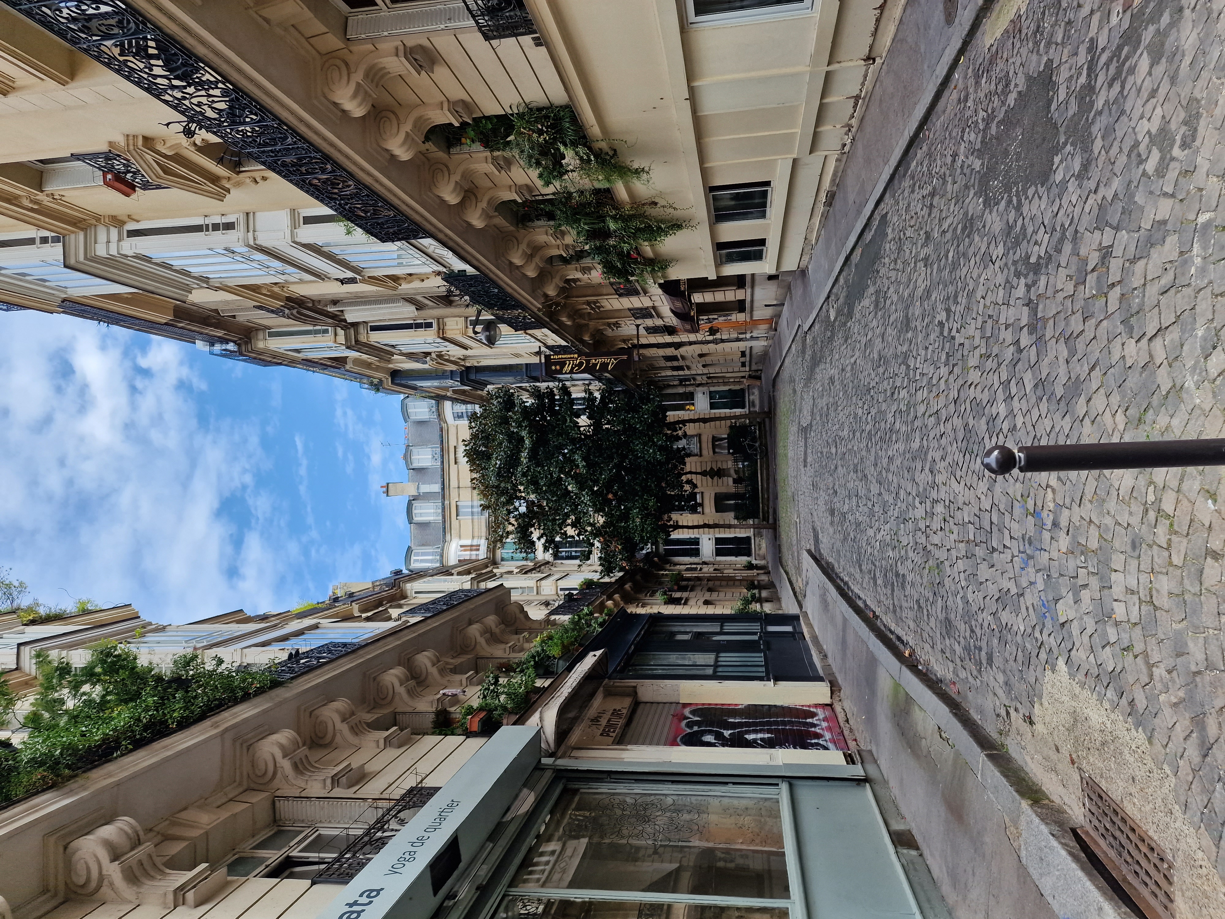 Another Parisian alley